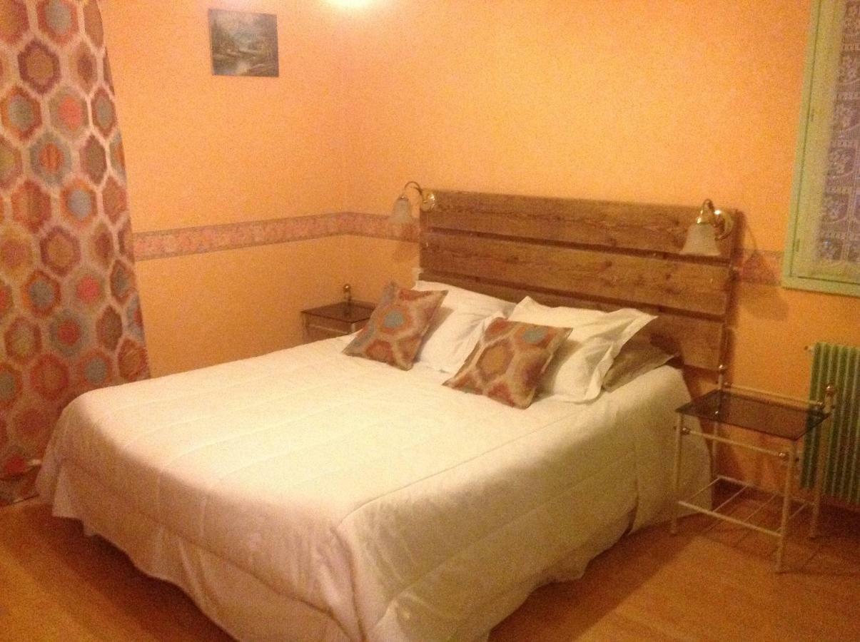 L'Ecrin D'Osely Bed & Breakfast Lodeve Luaran gambar
